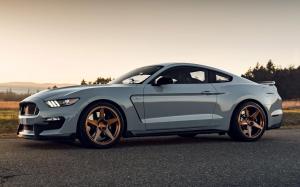 Shelby GT350 on Vossen Wheels (GNS-1) '2019